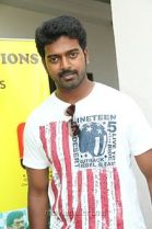 படிமம்:Vikranth.jpg
