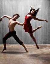 படிமம்:Two dancers.jpg