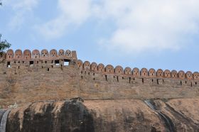 படிமம்:Thirumayam Fort 3.jpeg