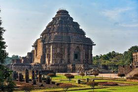 படிமம்:Konarka Temple.jpg