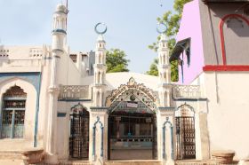 படிமம்:Kazimarbigmosque.JPG