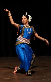 Odissi Performance DS.jpg